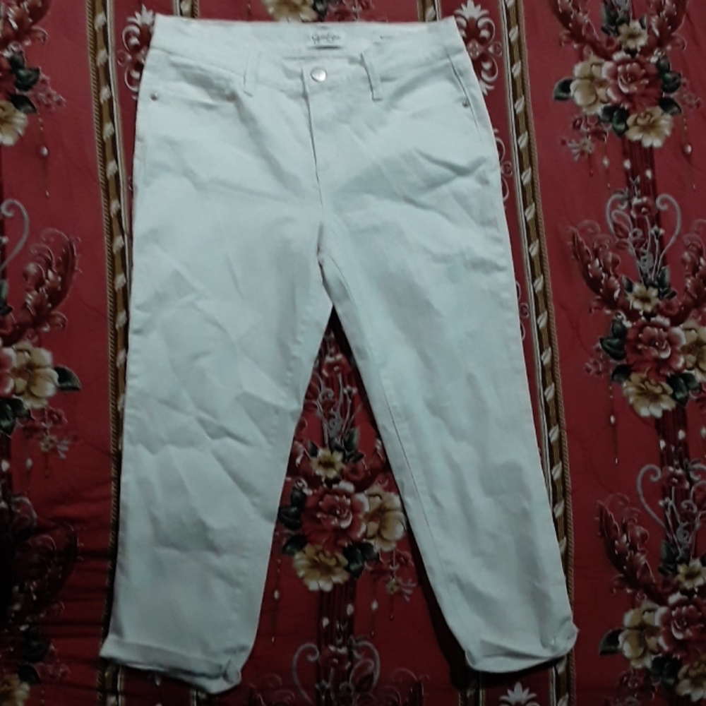 Capris